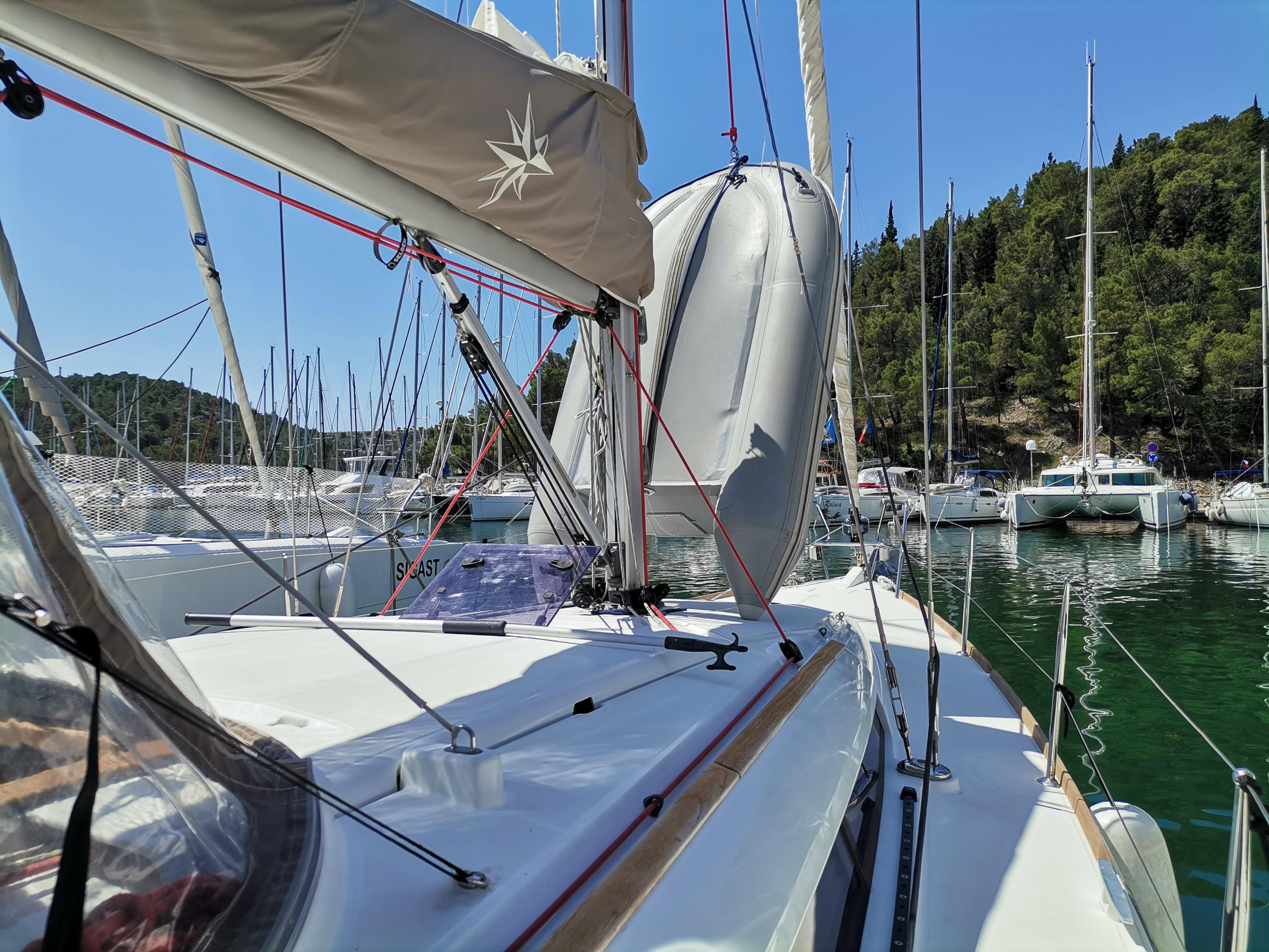 Sun Odyssey 389 — photo 6