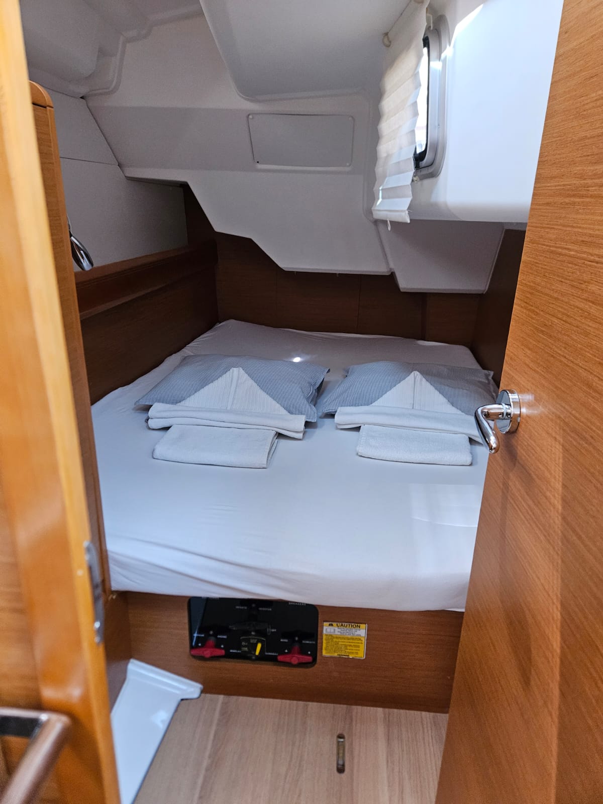 Sun Odyssey 389 — photo 12