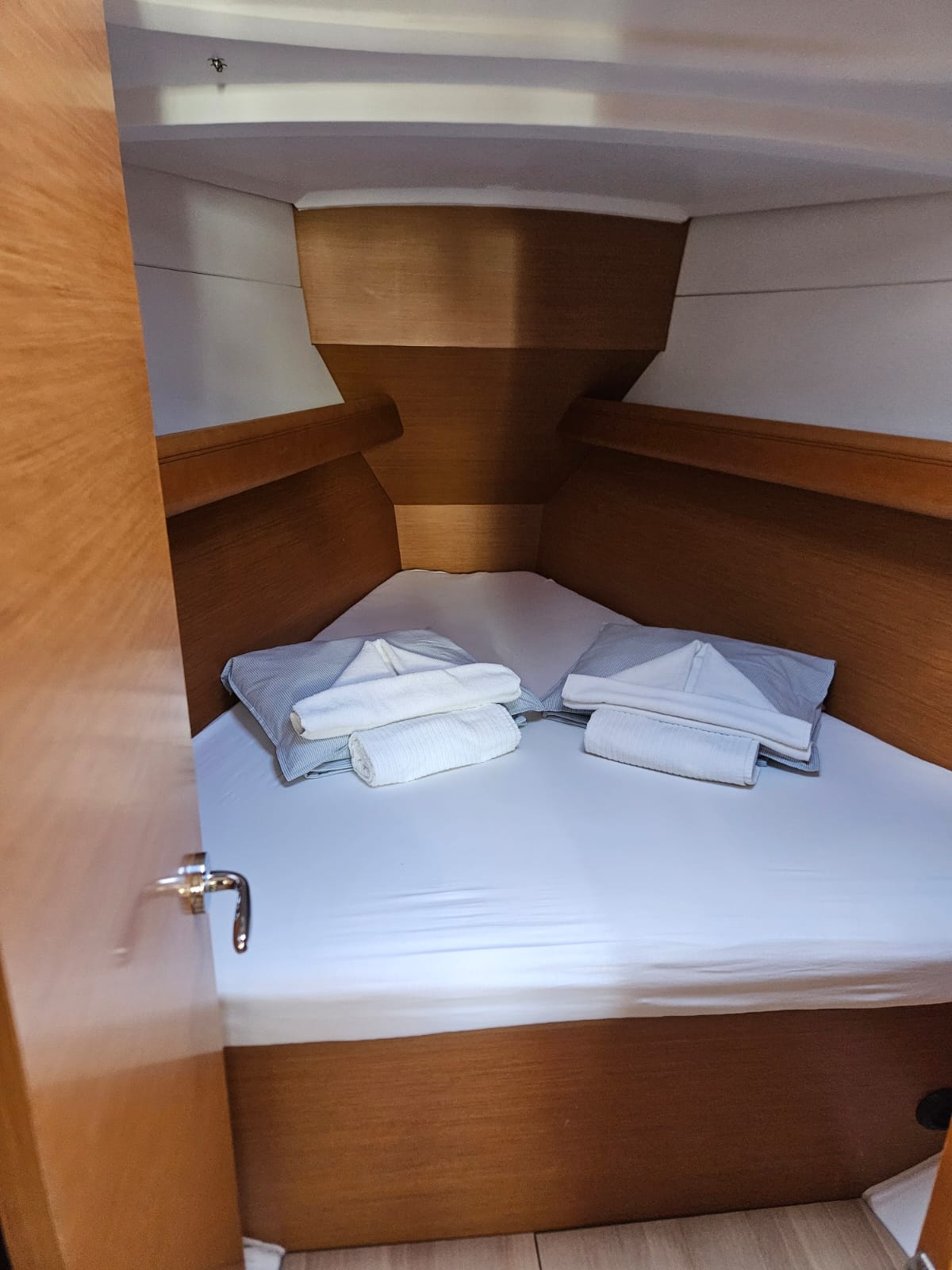 Sun Odyssey 389 — photo 7