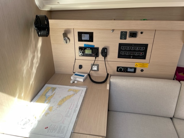 Oceanis 40.1 — photo 17