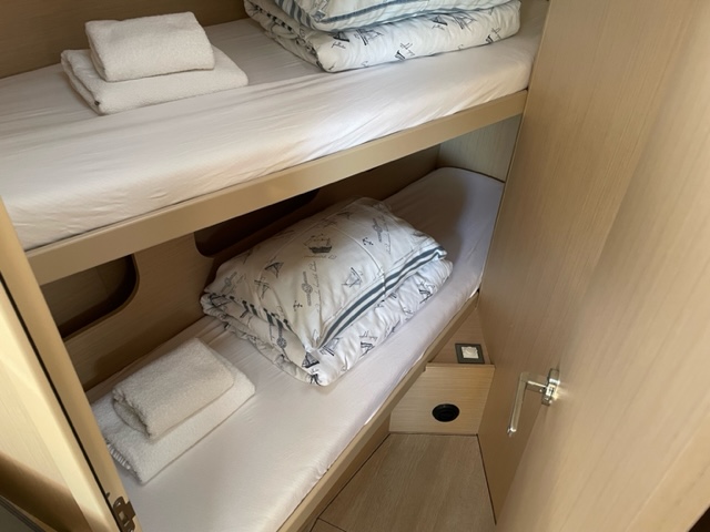 Oceanis 40.1 — photo 24