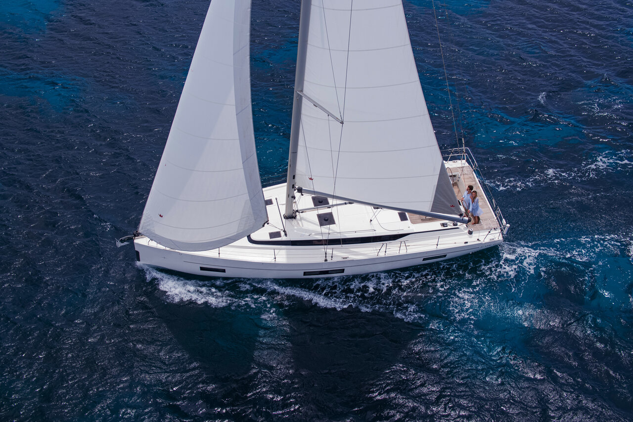 Bavaria C45 - 4 cab. — photo 3