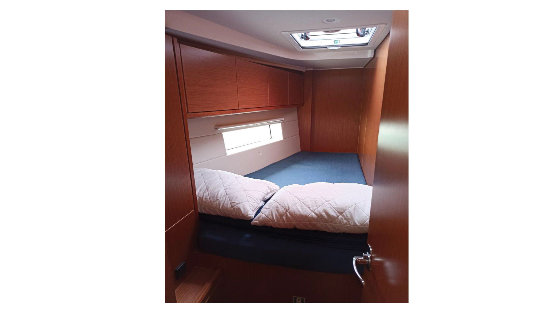 Bavaria C45 - 4 cab. — photo 10