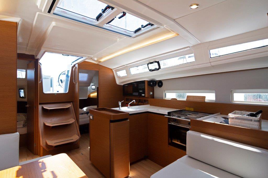 Sun Odyssey 410 - 3 cab. — photo 7