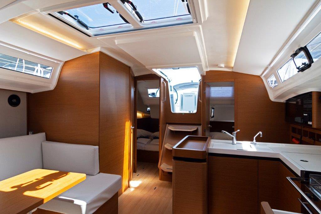 Sun Odyssey 410 - 3 cab. — photo 9