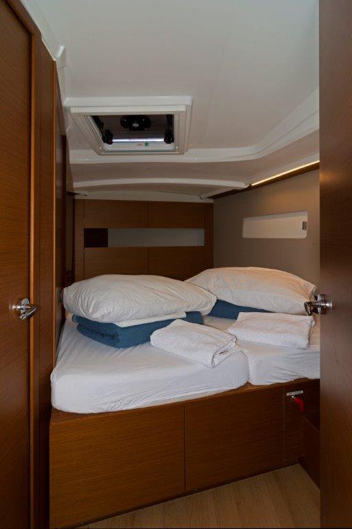 Sun Odyssey 410 - 3 cab. — photo 13