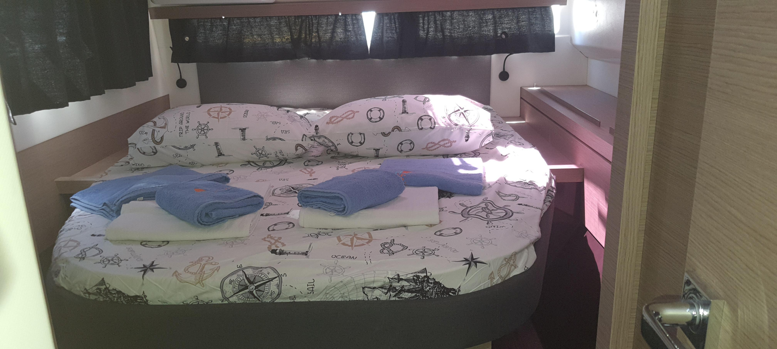 Fountaine Pajot Isla 40 - 4 + 1 cab. — photo 4