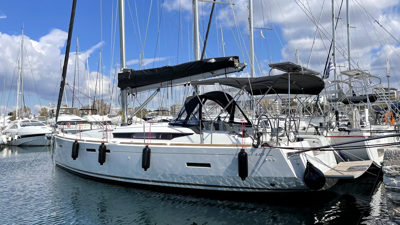 Sun Odyssey 449 — photo 1
