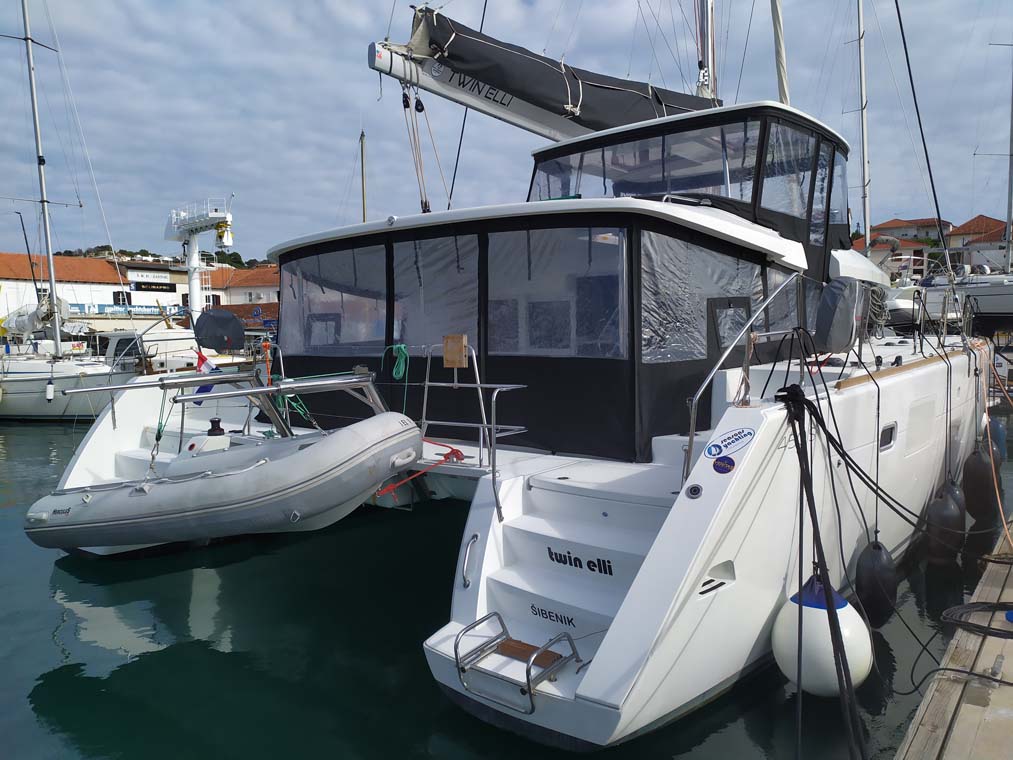 Lagoon 450 S - 4 + 2 cab. — photo 4