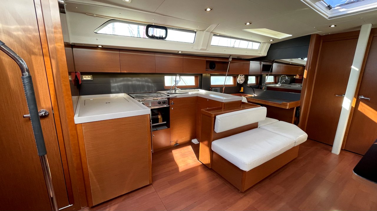 Oceanis 51.1 - 5 + 1 cab. — photo 9