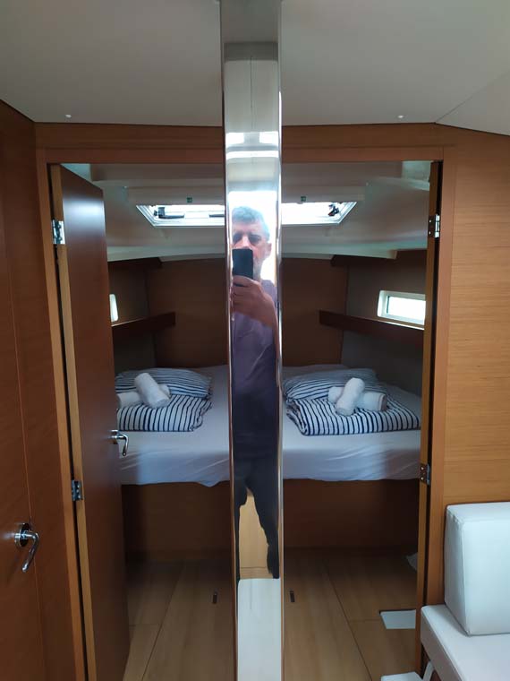 Sun Odyssey 440 - 4 cab. — photo 14