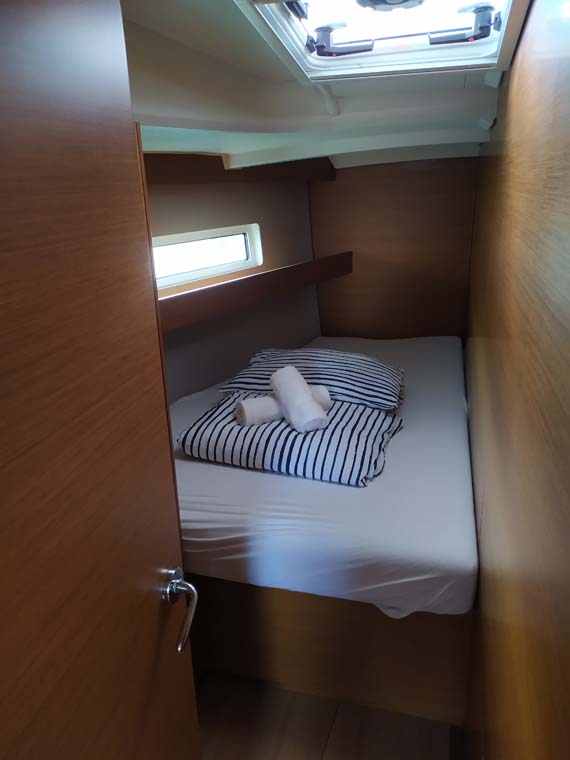 Sun Odyssey 440 - 4 cab. — photo 15