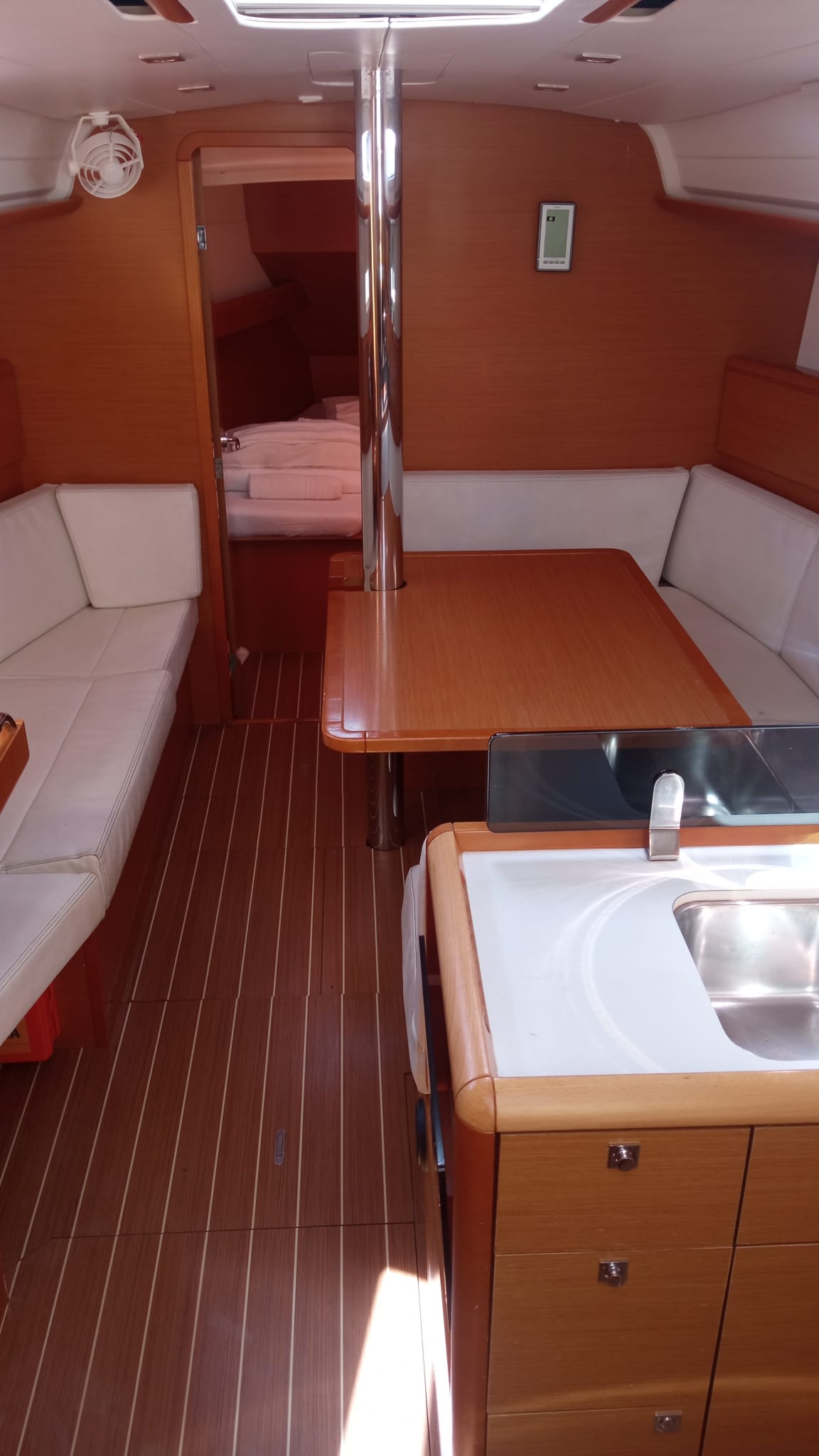 Sun Odyssey 379 — photo 5