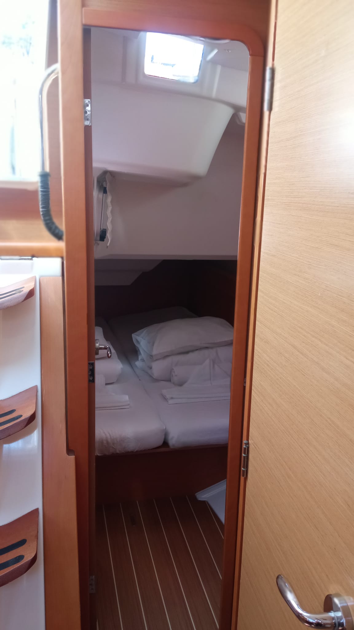Sun Odyssey 379 — photo 8