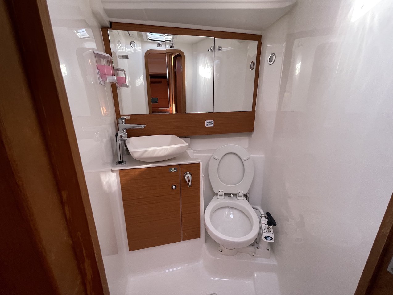Dufour 430 GL — photo 11