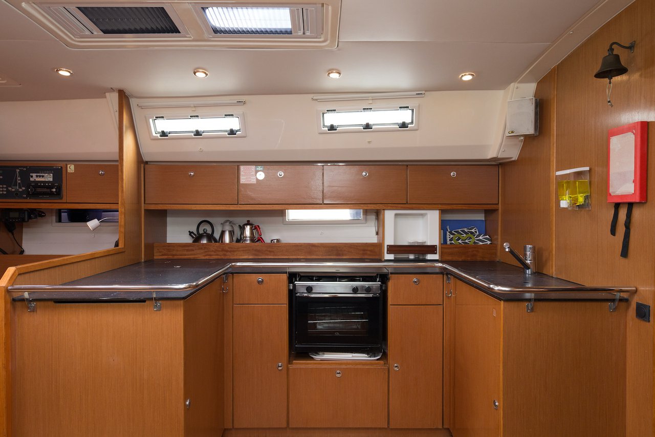 Bavaria Cruiser 50 — photo 6
