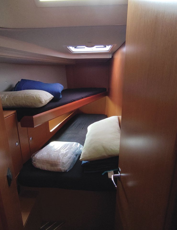 Bavaria C45 - 5 cab. — photo 9
