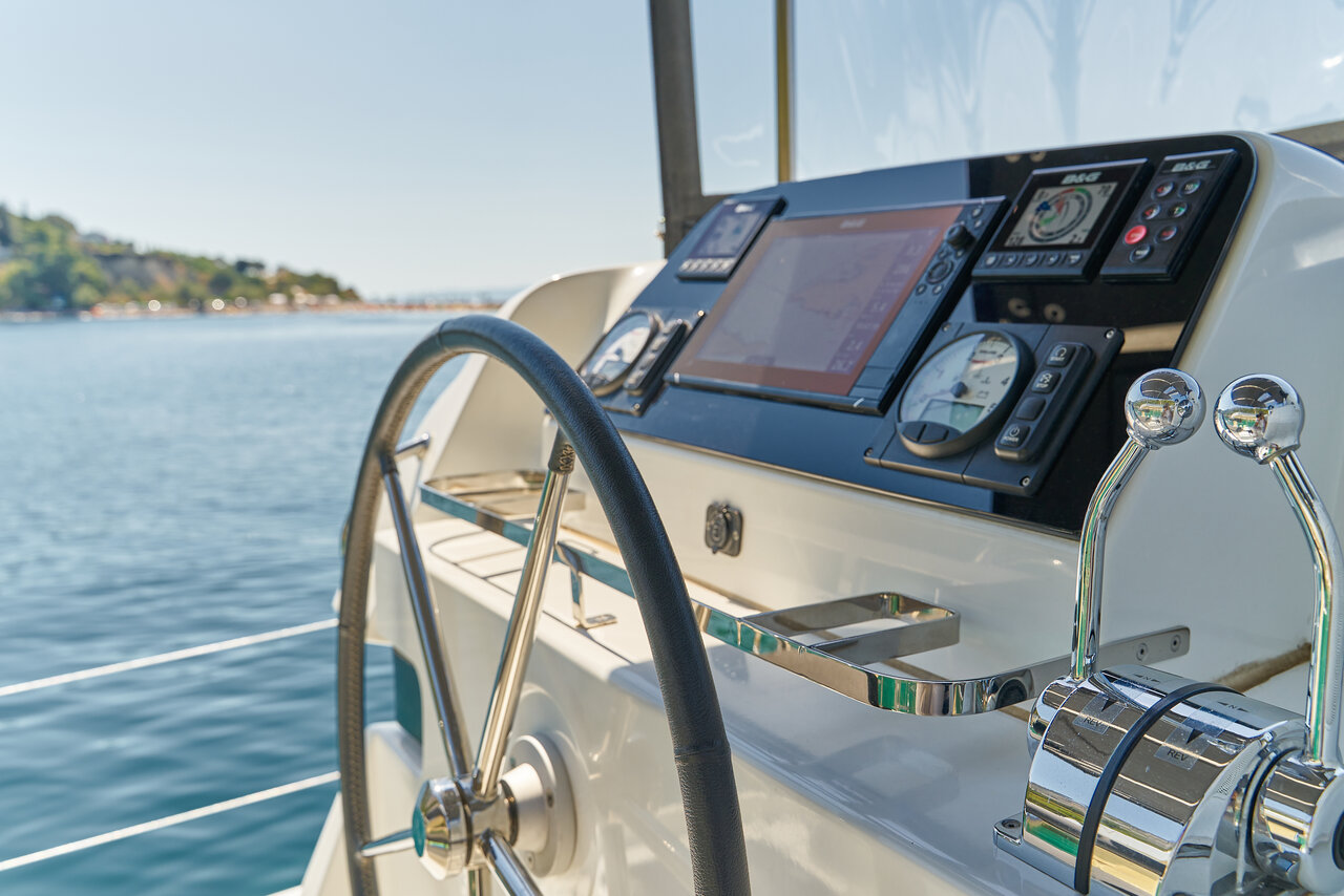 Lagoon 42 - 3 + 1 cab. — photo 16