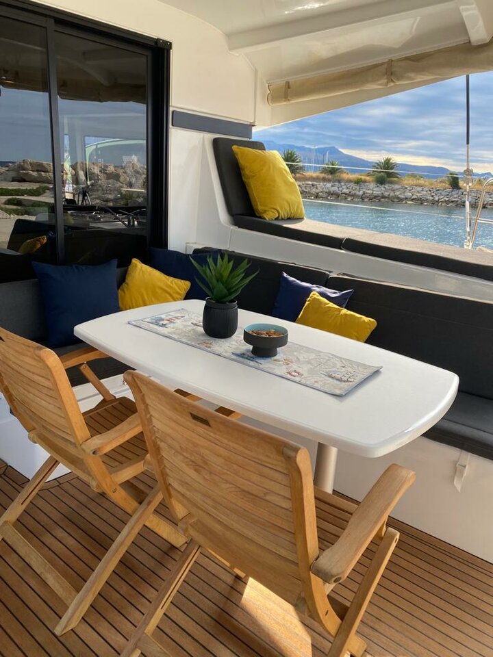 Lagoon 42 - 3 + 1 cab. — photo 17