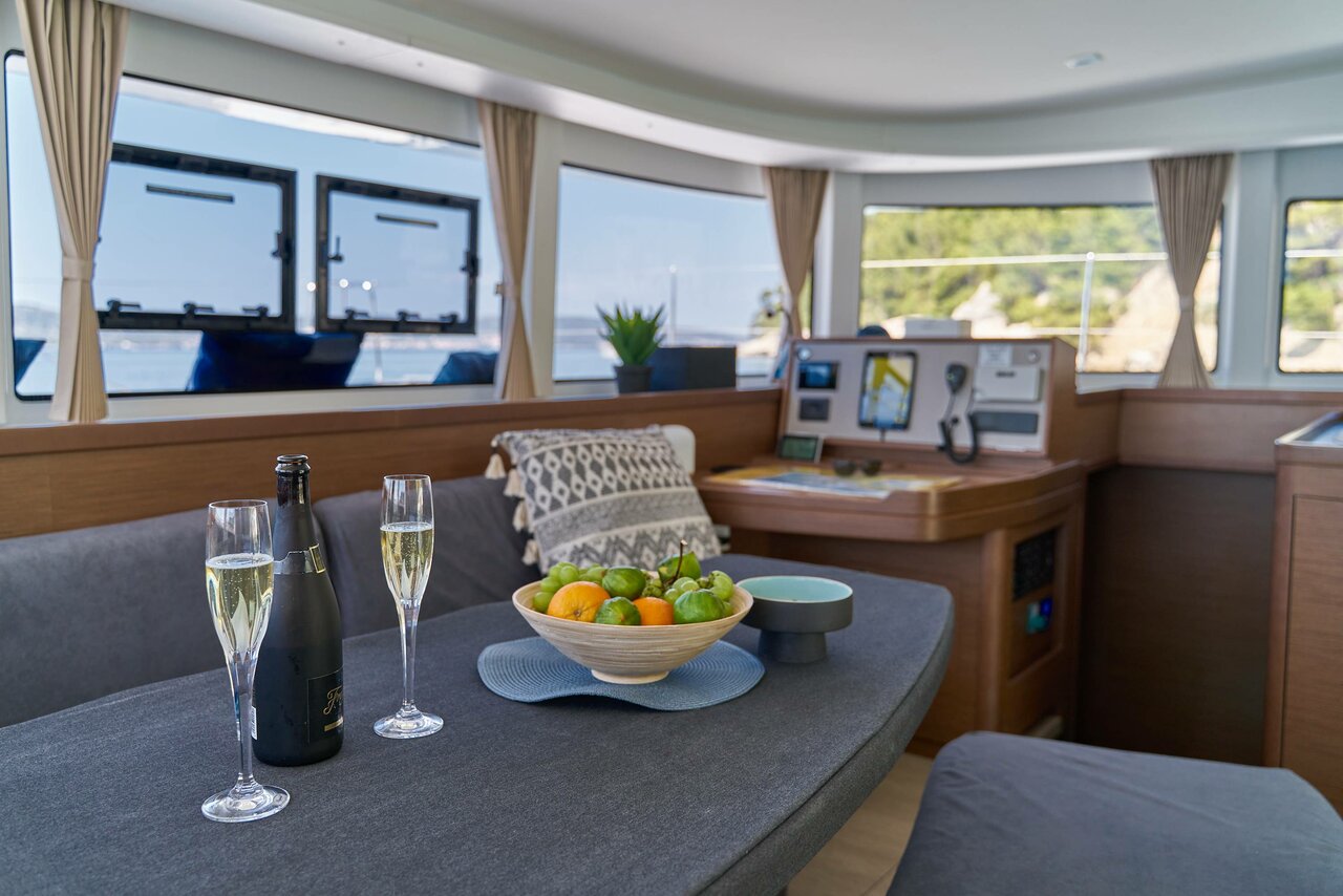 Lagoon 42 - 3 + 1 cab. — photo 20
