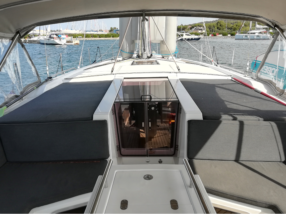 Oceanis 51.1 - 5 + 1 cab. — photo 7