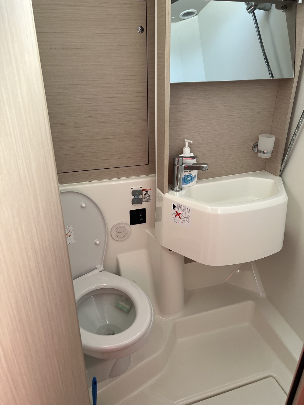 Oceanis 51.1 - 5 + 1 cab. — photo 15