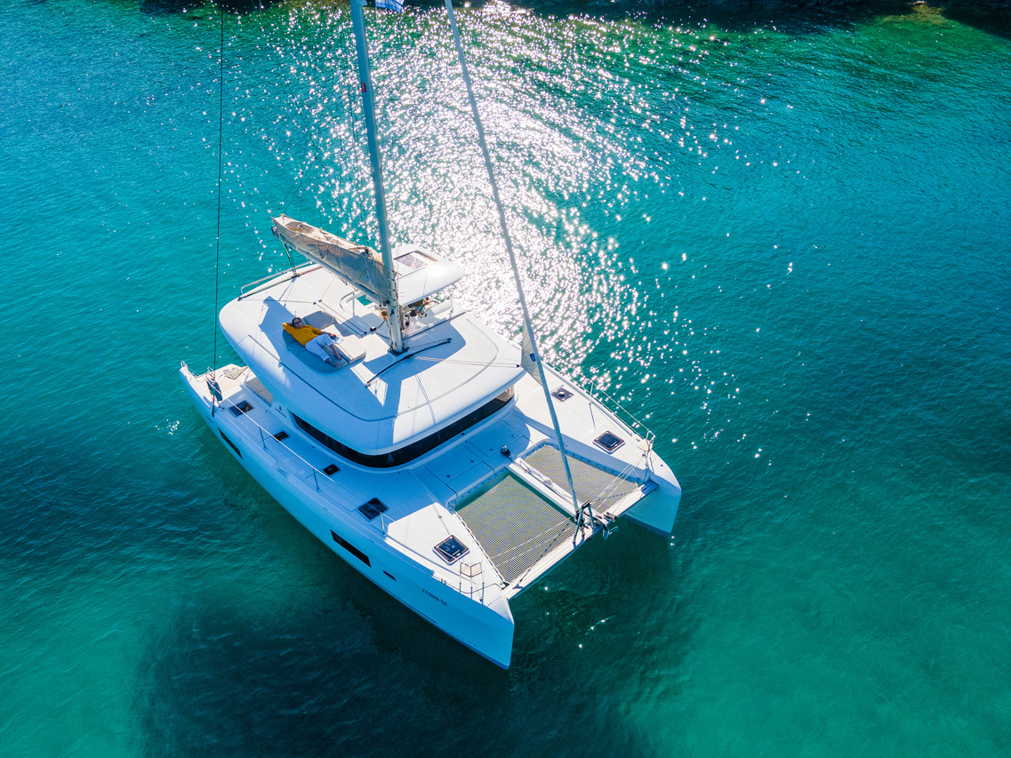 Lagoon 42 - 3 + 2 cab. — photo 9