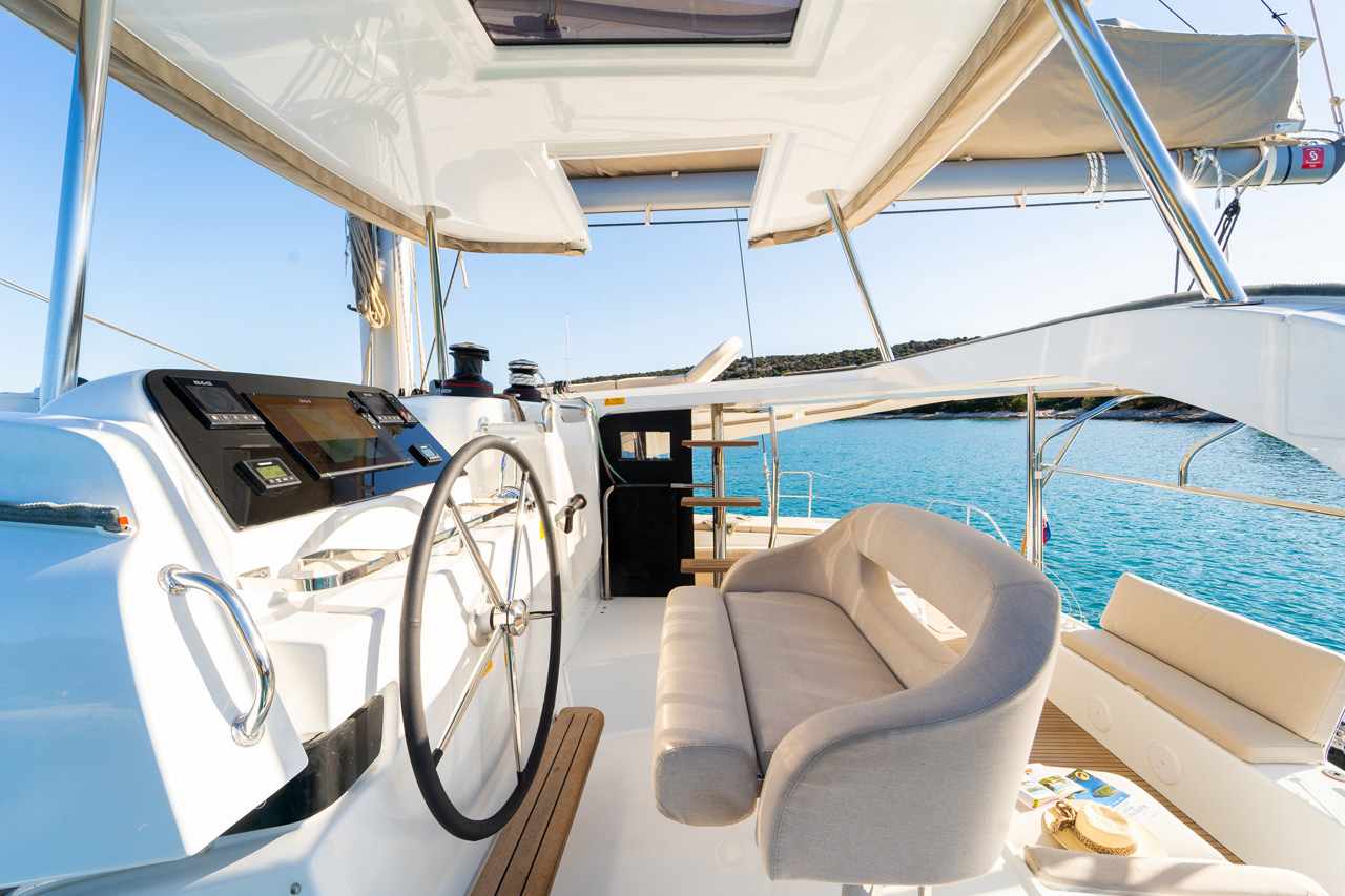 Lagoon 42 - 3 + 2 cab. — photo 14