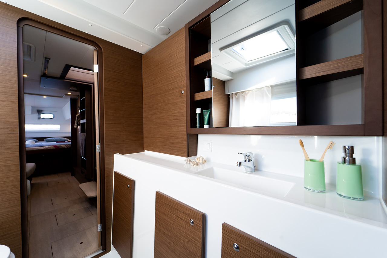 Lagoon 42 - 3 + 2 cab. — photo 28