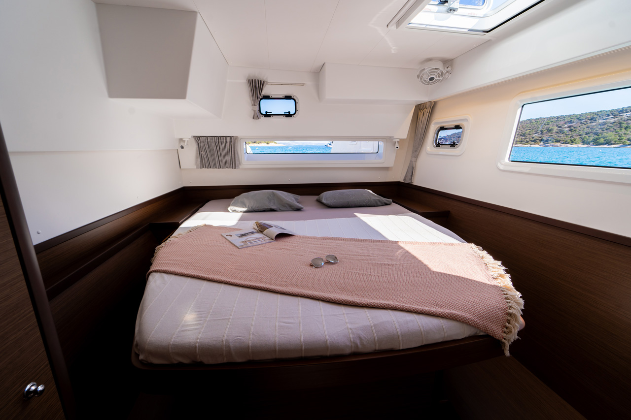 Lagoon 42 - 3 + 2 cab. — photo 31
