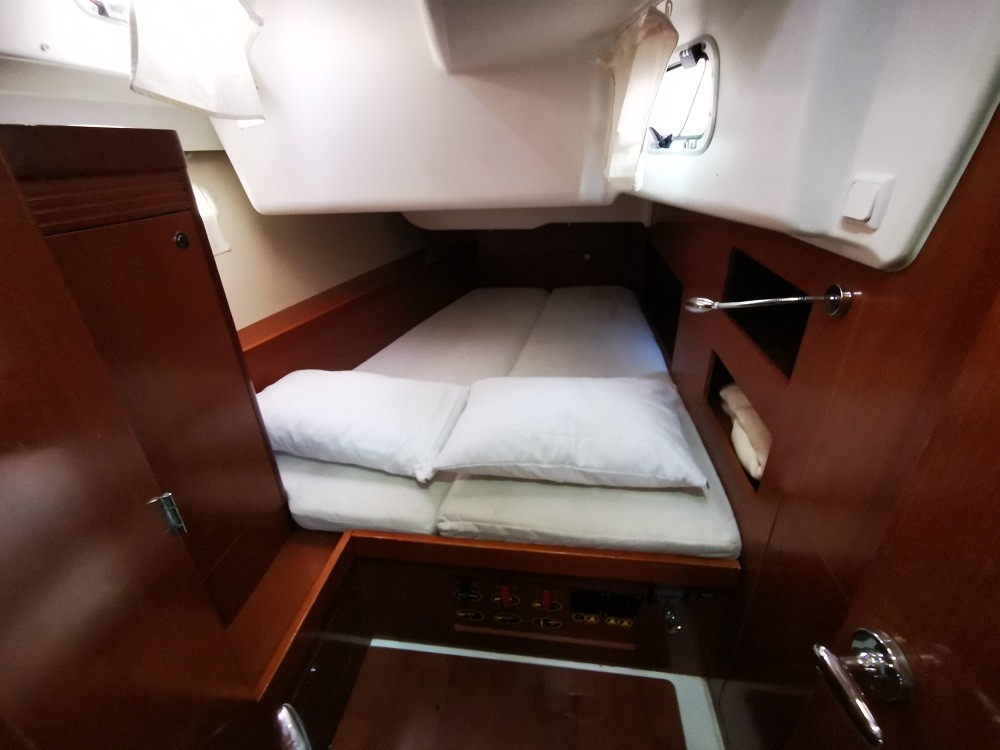Oceanis 50 - 5 + 1 cab. — photo 18