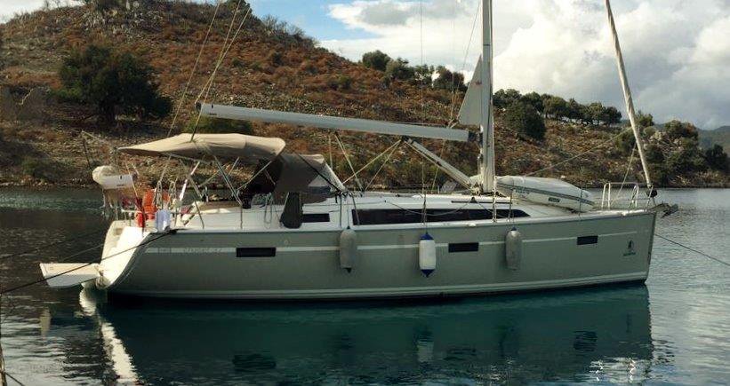 Bavaria Cruiser 37 - 3 cab. — photo 1