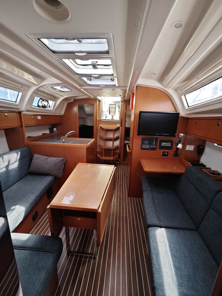 Bavaria Cruiser 37 - 3 cab. — photo 8