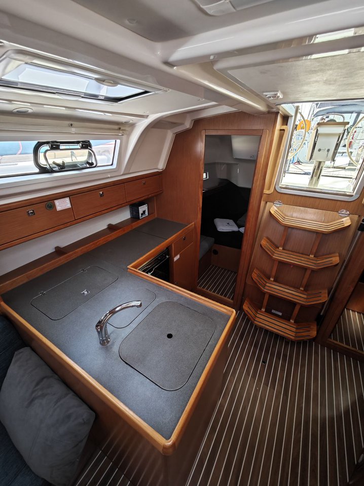 Bavaria Cruiser 37 - 3 cab. — photo 9
