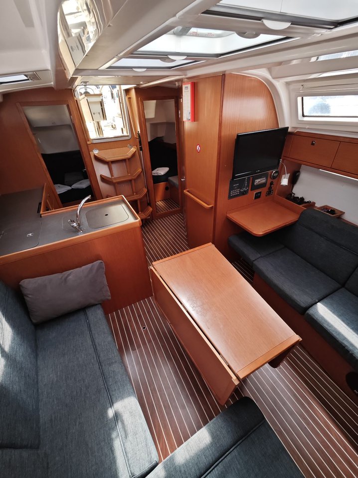 Bavaria Cruiser 37 - 3 cab. — photo 11