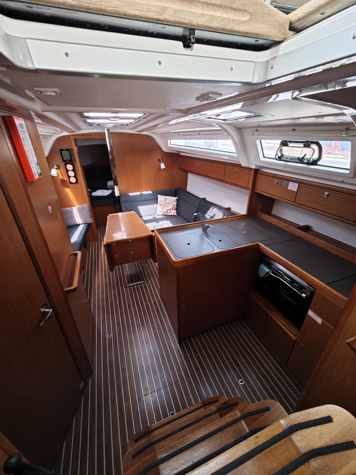 Bavaria Cruiser 37 - 3 cab. — photo 16