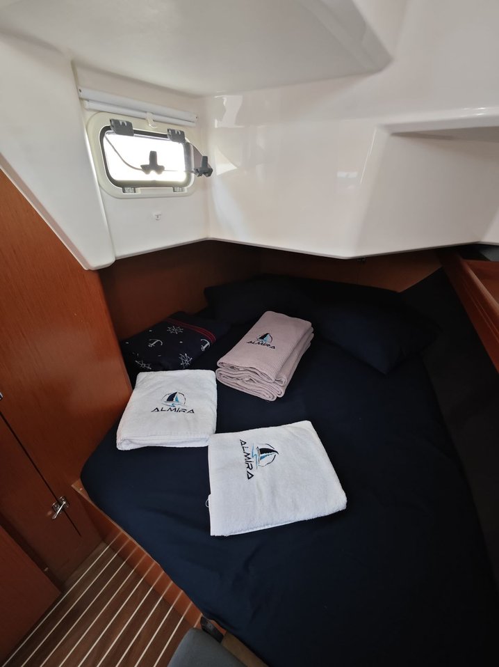 Bavaria Cruiser 37 - 3 cab. — photo 24