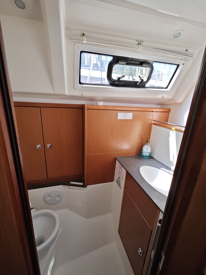 Bavaria Cruiser 37 - 3 cab. — photo 27