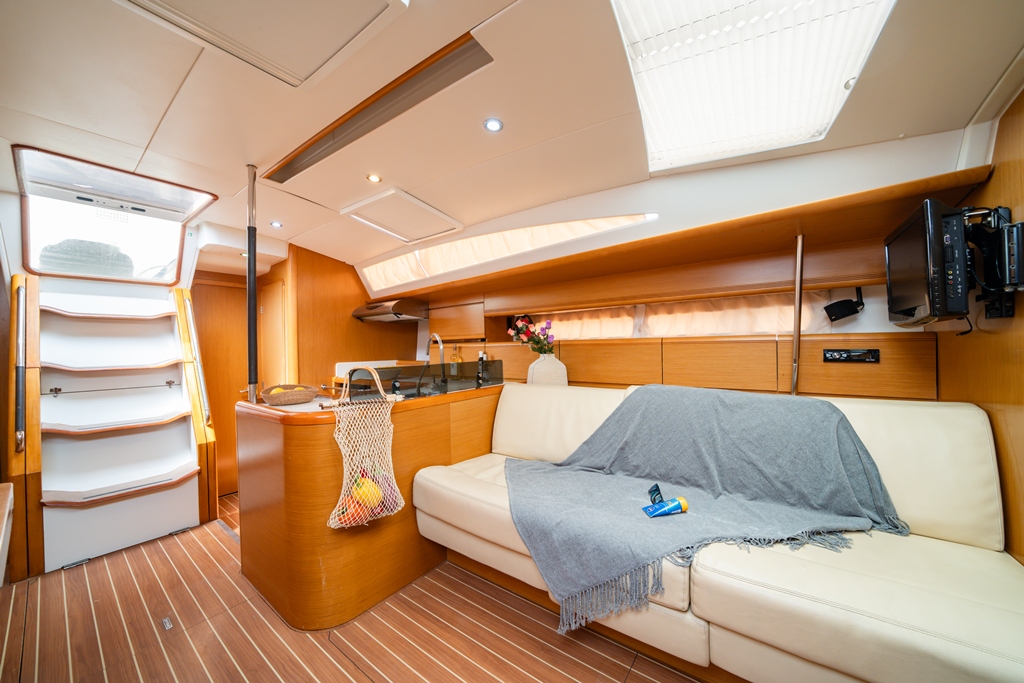 Jeanneau 53 - 5 + 1 cab. — photo 9