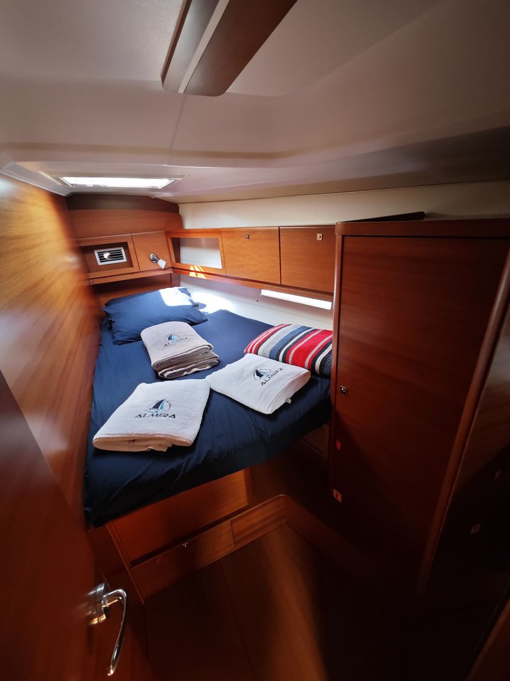 Dufour 450 GL — photo 19