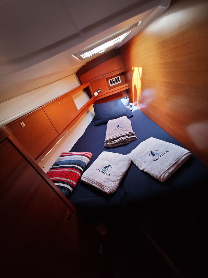 Dufour 450 GL — photo 22