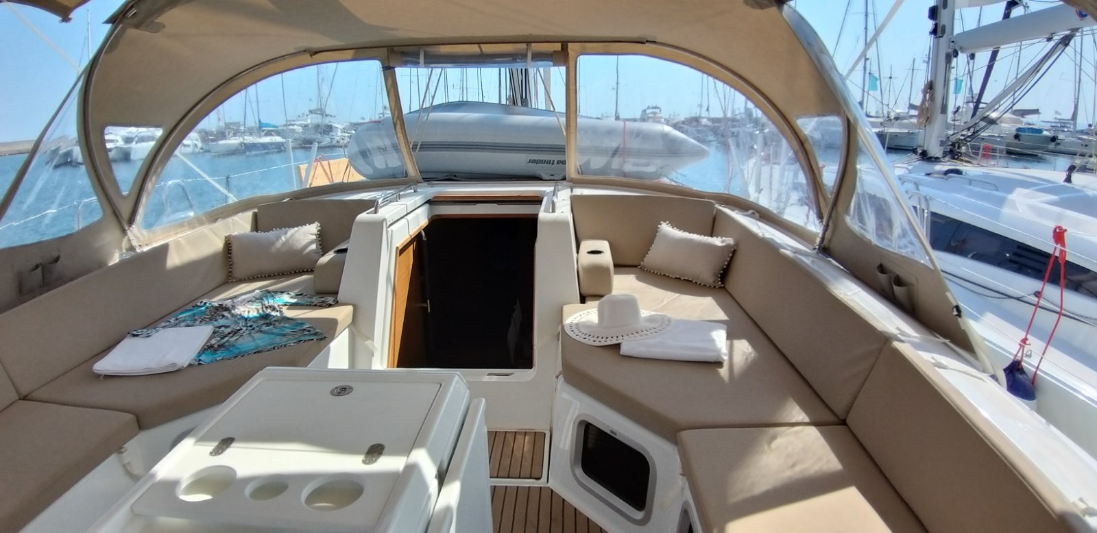 Jeanneau 54 - 5 + 1 cab. — photo 3