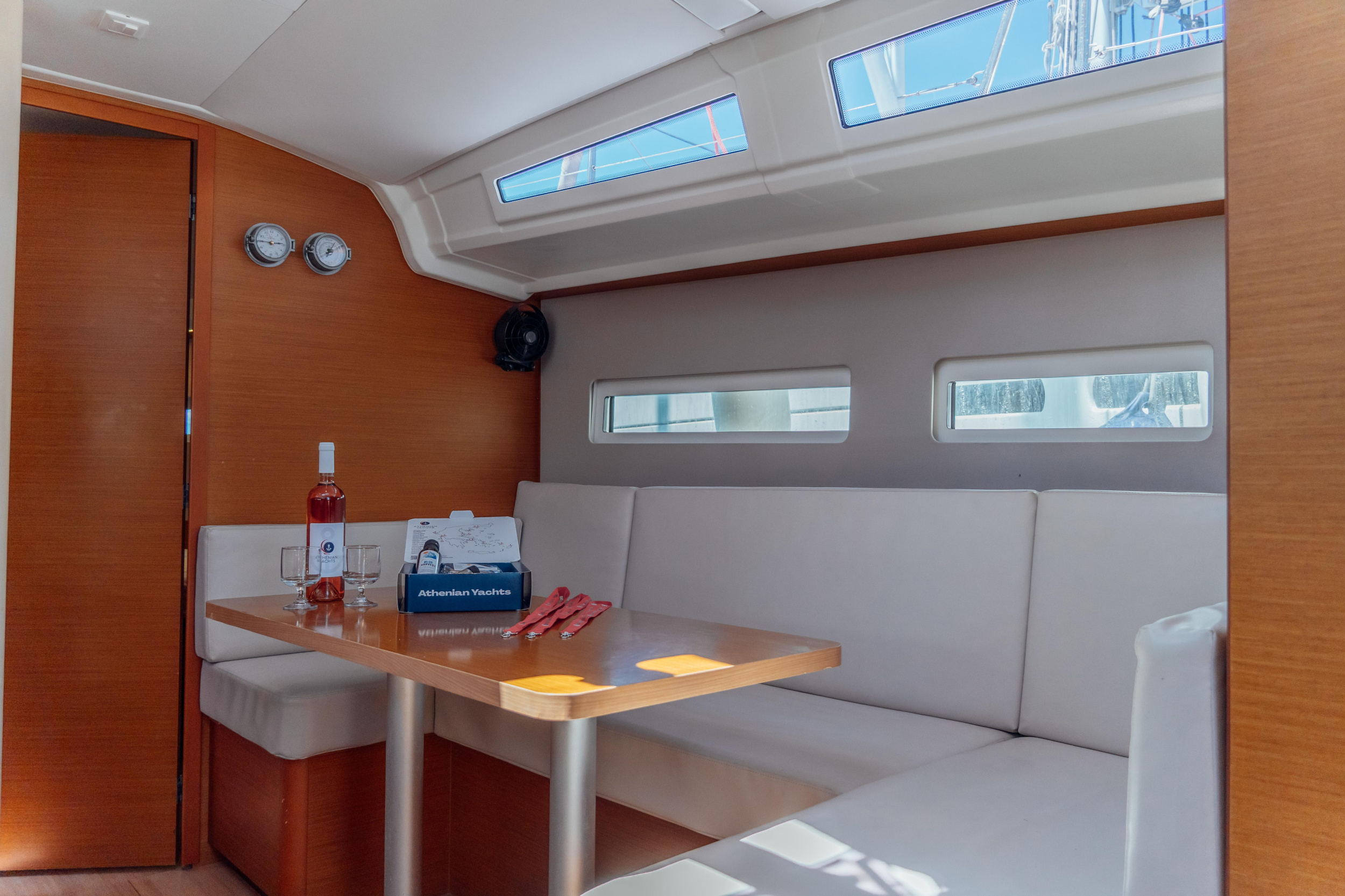 Sun Odyssey 410 - 3 cab. — photo 6