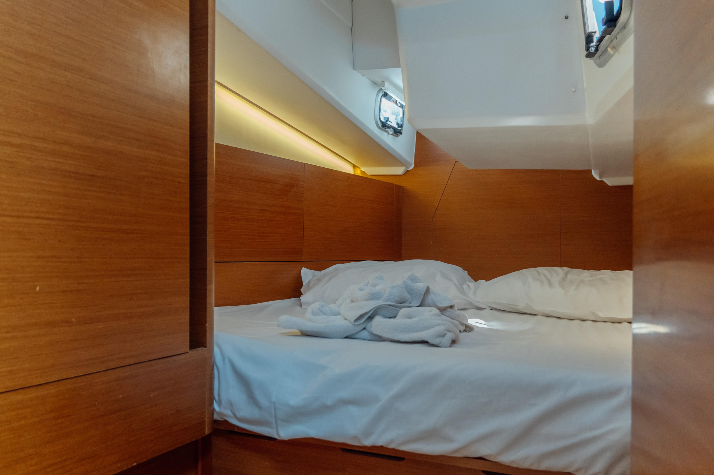 Sun Odyssey 410 - 3 cab. — photo 8