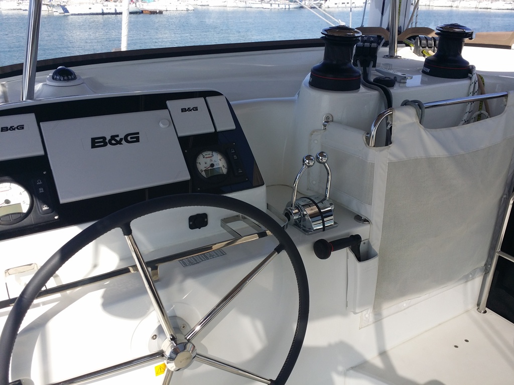 Lagoon 42 - 4 + 2 cab. — photo 8