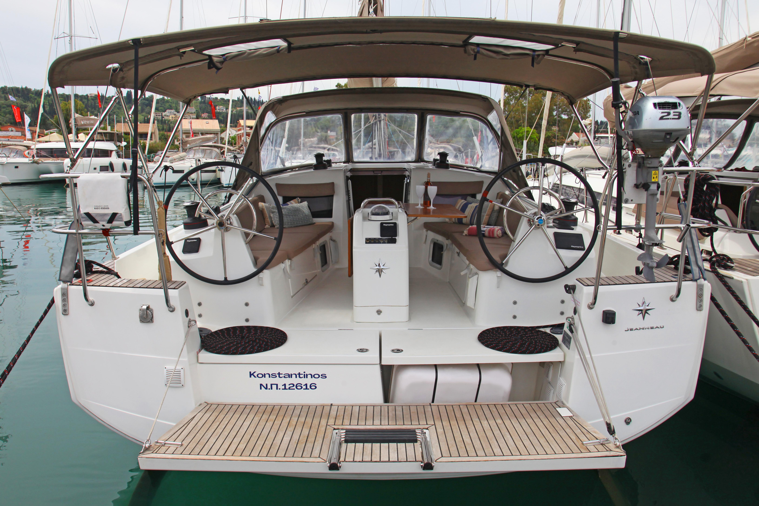 Sun Odyssey 410 - 3 cab. — photo 1