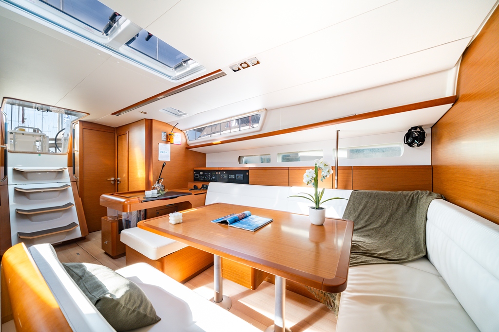 Sun Odyssey 519 - 5 cab. — photo 5