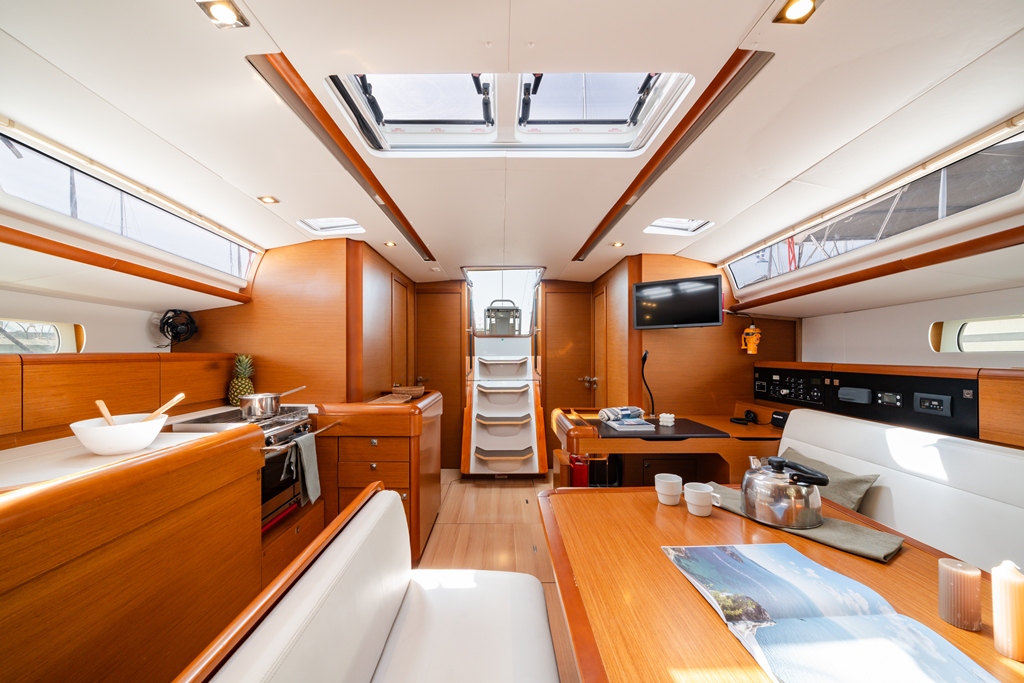Sun Odyssey 519 - 5 cab. — photo 5