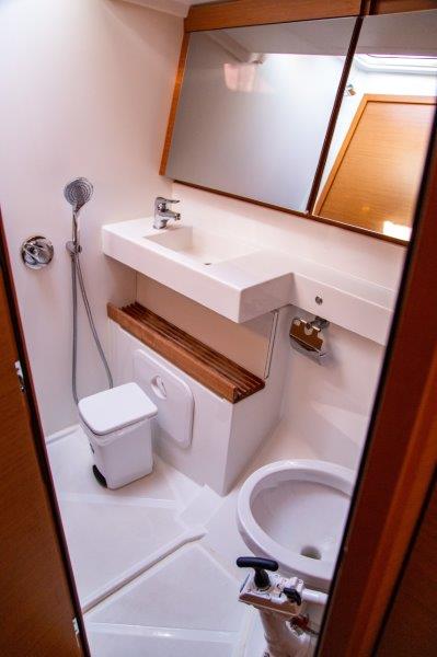 Sun Odyssey 440 - 4 cab. — photo 15