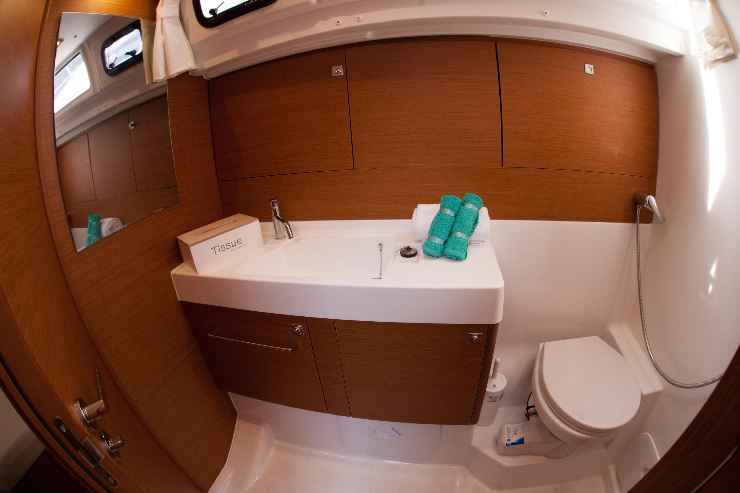 Sun Odyssey 519 - 5 cab. — photo 12
